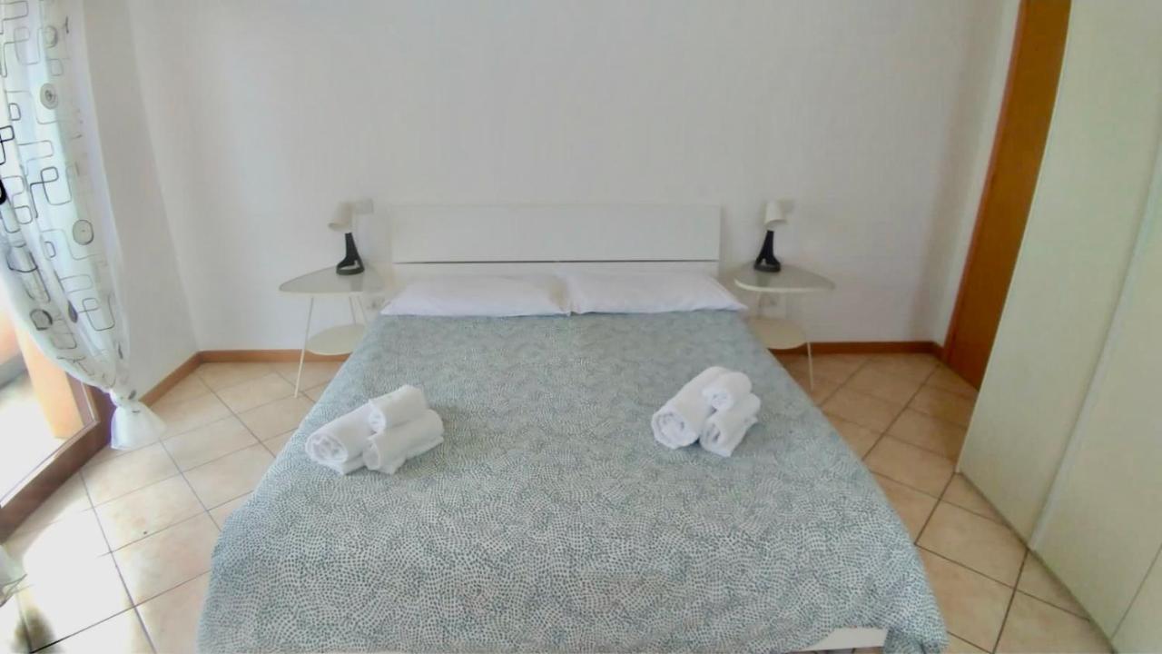 Cleo Camelia Apartamento Falconara Marittima Exterior foto